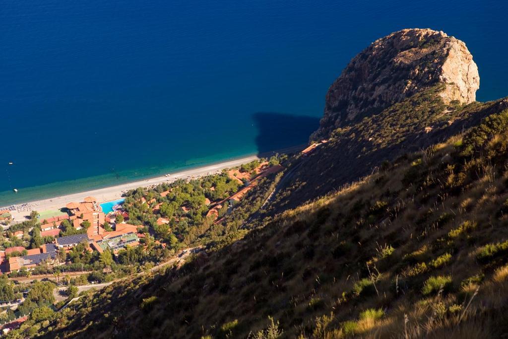 Th Gioiosa Mare - Capo Calava Village Gioiosa Marea Exterior foto