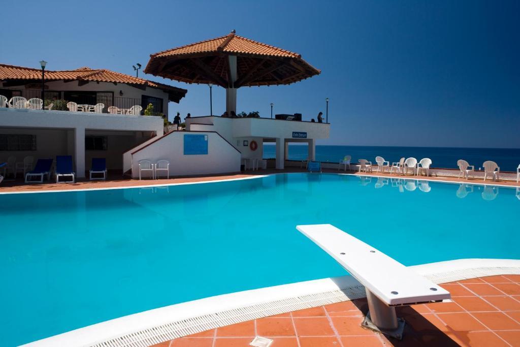 Th Gioiosa Mare - Capo Calava Village Gioiosa Marea Exterior foto