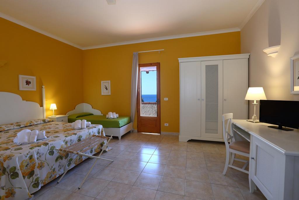 Th Gioiosa Mare - Capo Calava Village Gioiosa Marea Exterior foto